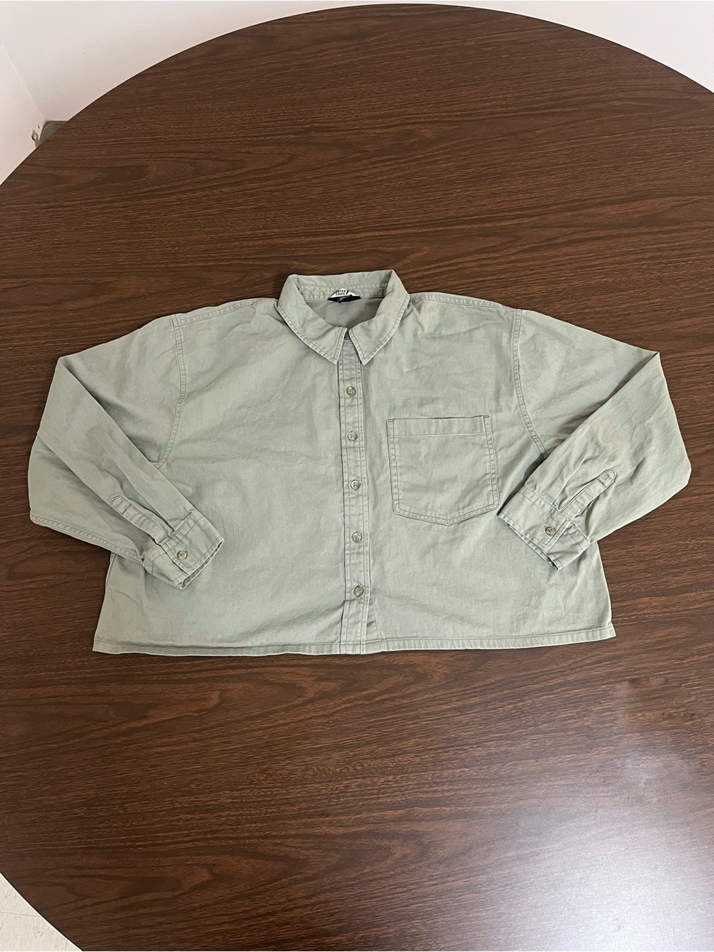 Eddie Bauer Women's XL Cropped Button Up Shirt Sage Green Cotton Twill Boxy